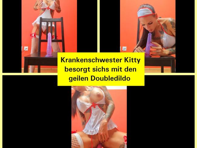 Krankenschwester Kitty besorgt sichs mit den geilen Doubledildo