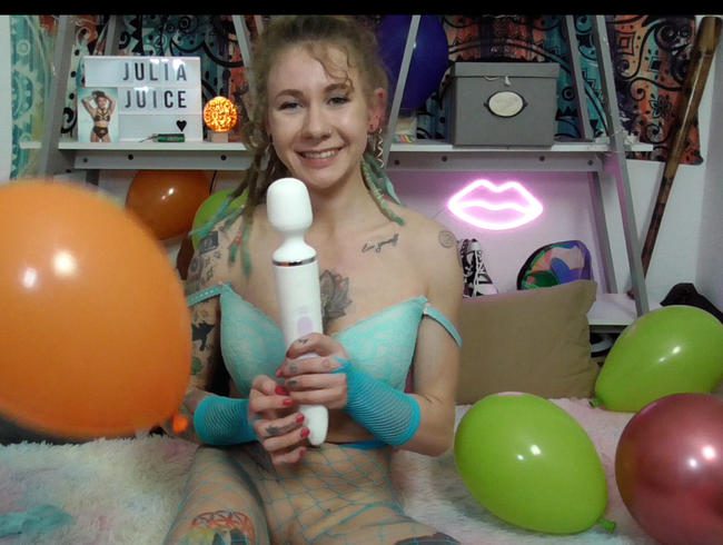 Geiler Spaß zwischen Luftballons!