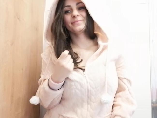 Was trage ich unter meinem Kuschel Jumpsuit?(ohne Ton)